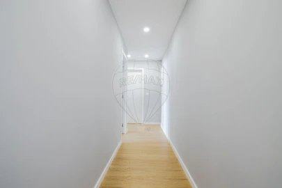 Apartamento T2 para Venda em Alfragide