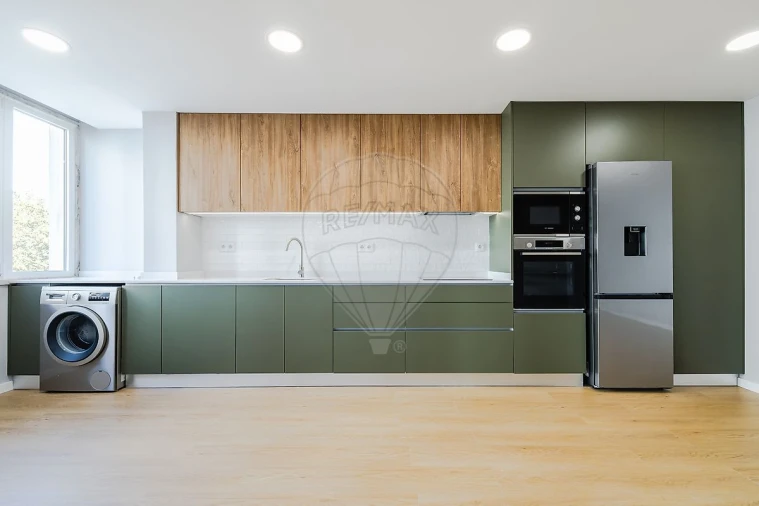 Apartamento T2 para Venda em Alfragide Foto 11