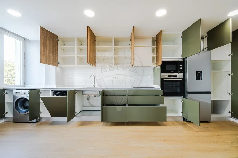 Apartamento T2 para Venda em Alfragide Foto 12