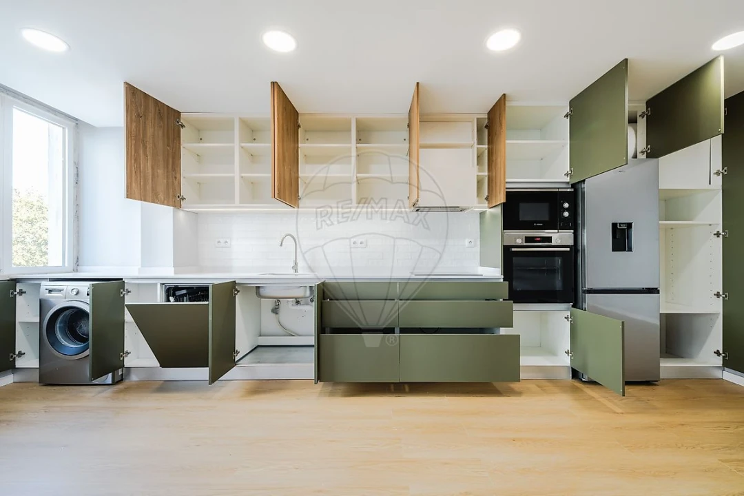 Apartamento T2 para Venda em Alfragide Foto 12