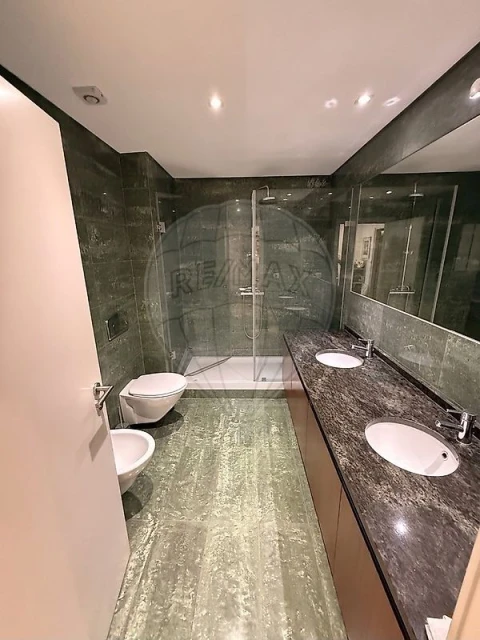 Apartamento T3 para Venda em Santa Maria, São Pedro e Matacães