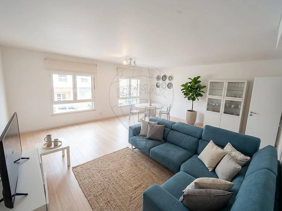 Apartamento T3 para Venda em Santa Maria, São Pedro e Matacães Foto 2
