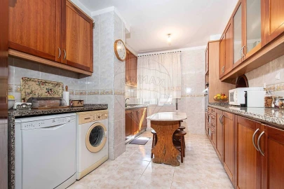 Apartamento T4 para Venda em Vialonga
