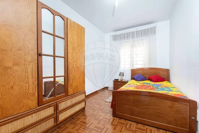 Apartamento T4 para Venda em Vialonga