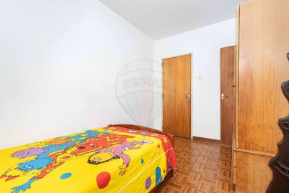Apartamento T4 para Venda em Vialonga