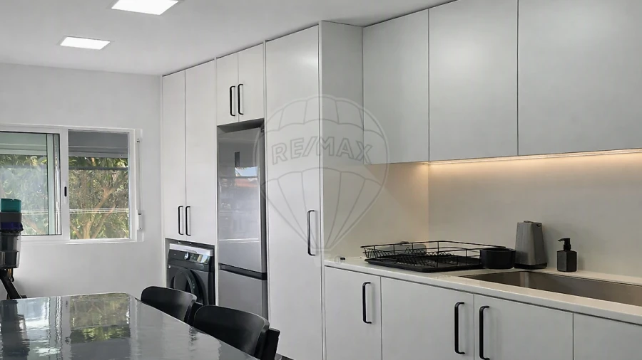Apartamento T2 para Venda em Santa Iria de Azoia, São João da Talha e Bobadela