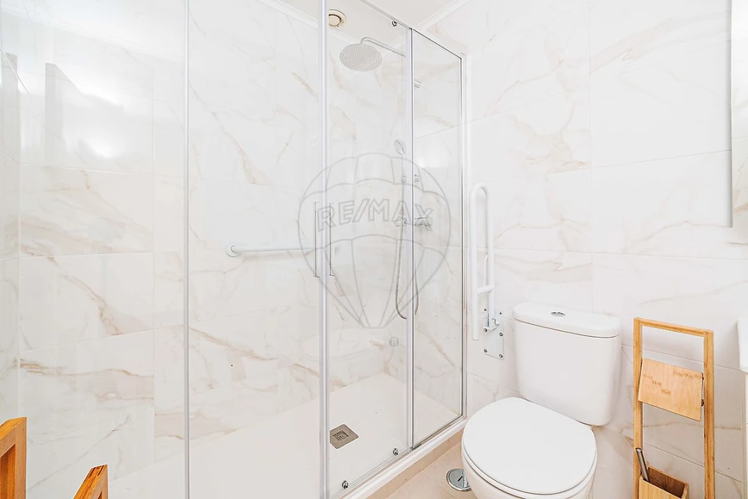 Apartamento T2 para Venda em Cacém e São Marcos Foto 18