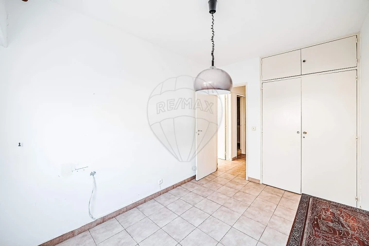 Apartamento T2 para Venda em Cacém e São Marcos Foto 12