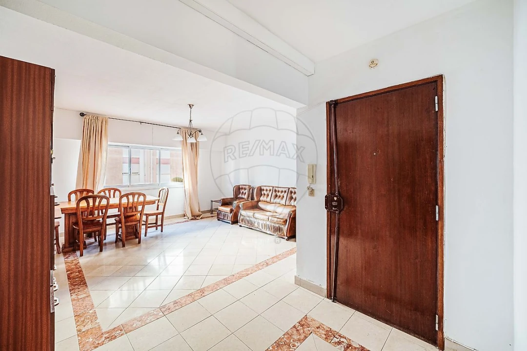 Apartamento T2 para Venda em Cacém e São Marcos Foto 7