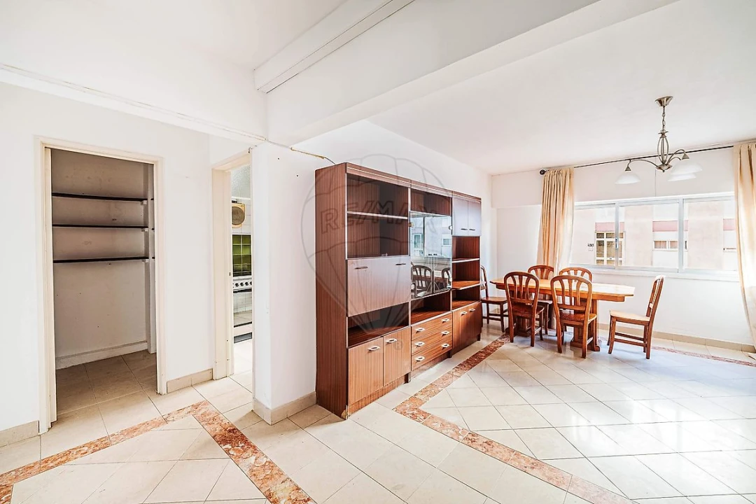 Apartamento T2 para Venda em Cacém e São Marcos Foto 14