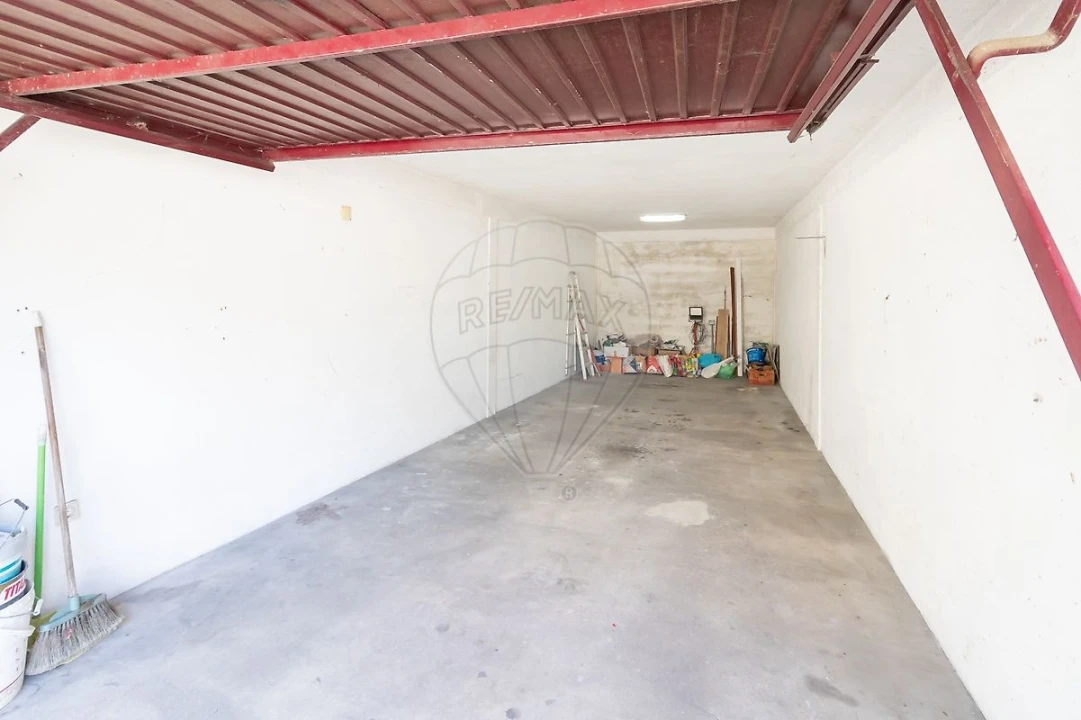 Apartamento T4 para Venda em Escapães Foto 17