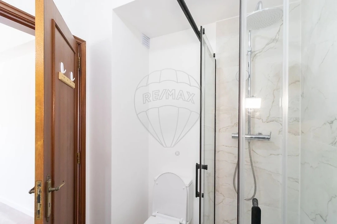 Apartamento T4 para Venda em Escapães Foto 14