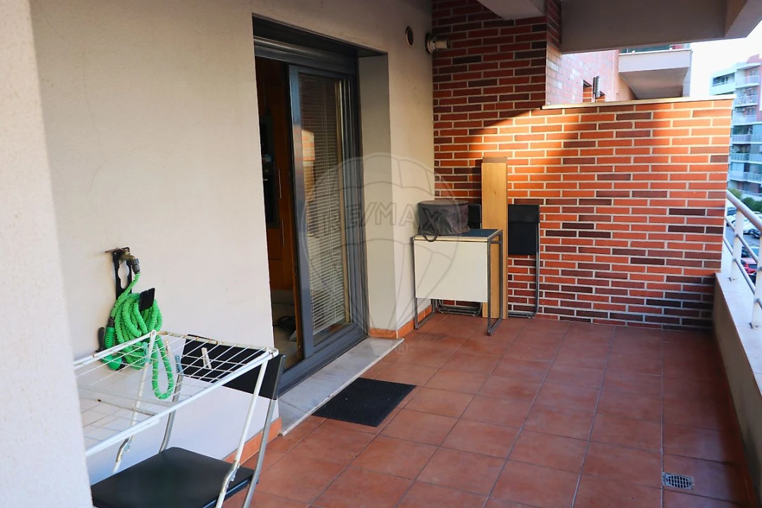 Apartamento T2 para Venda em Odivelas Foto 10