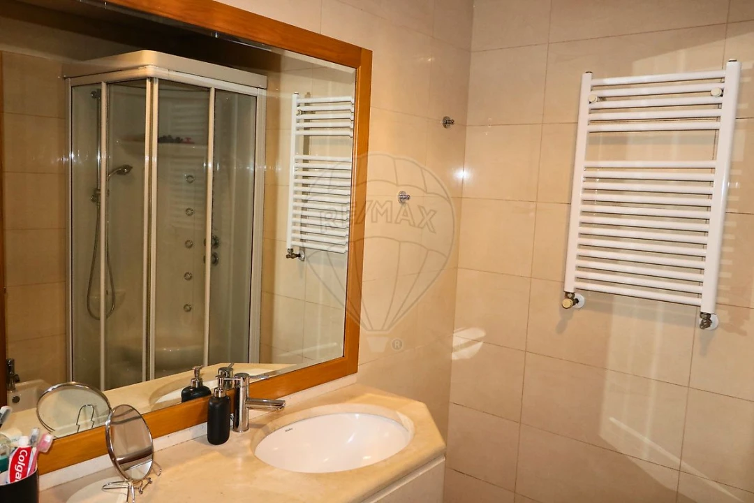 Apartamento T2 para Venda em Odivelas Foto 13