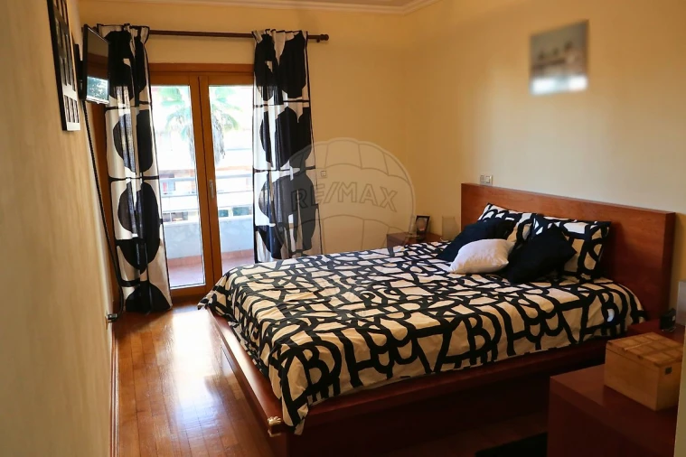 Apartamento T2 para Venda em Odivelas Foto 15