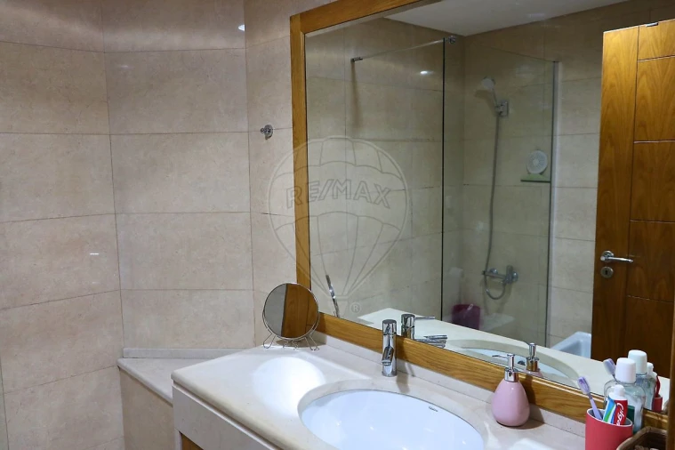 Apartamento T2 para Venda em Odivelas Foto 18