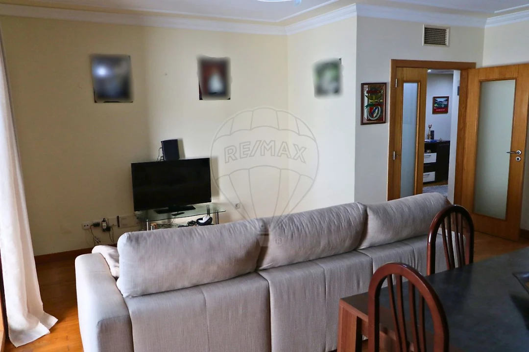 Apartamento T2 para Venda em Odivelas Foto 5