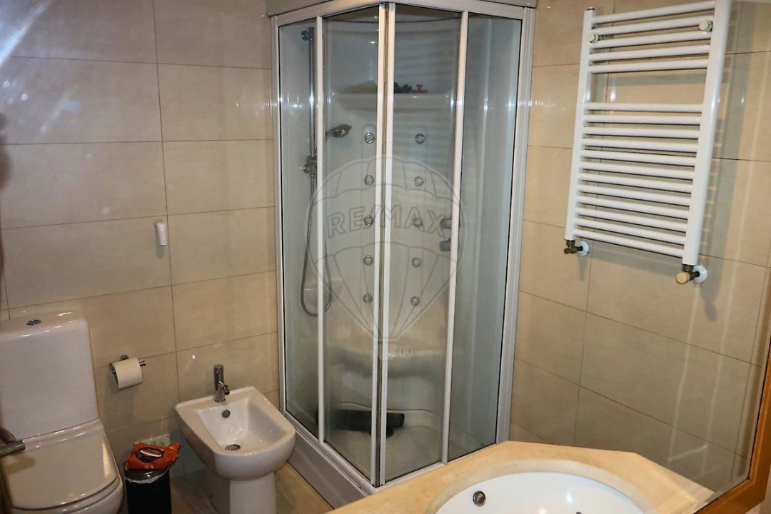 Apartamento T2 para Venda em Odivelas Foto 14