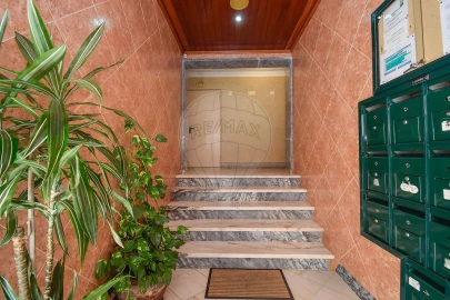 Apartamento T3 para Venda em Santa Maria e São Miguel, São Martinho, São Pedro Penaferrim