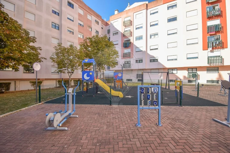Apartamento T3 para Venda em Santa Maria e São Miguel, São Martinho, São Pedro Penaferrim Foto 33