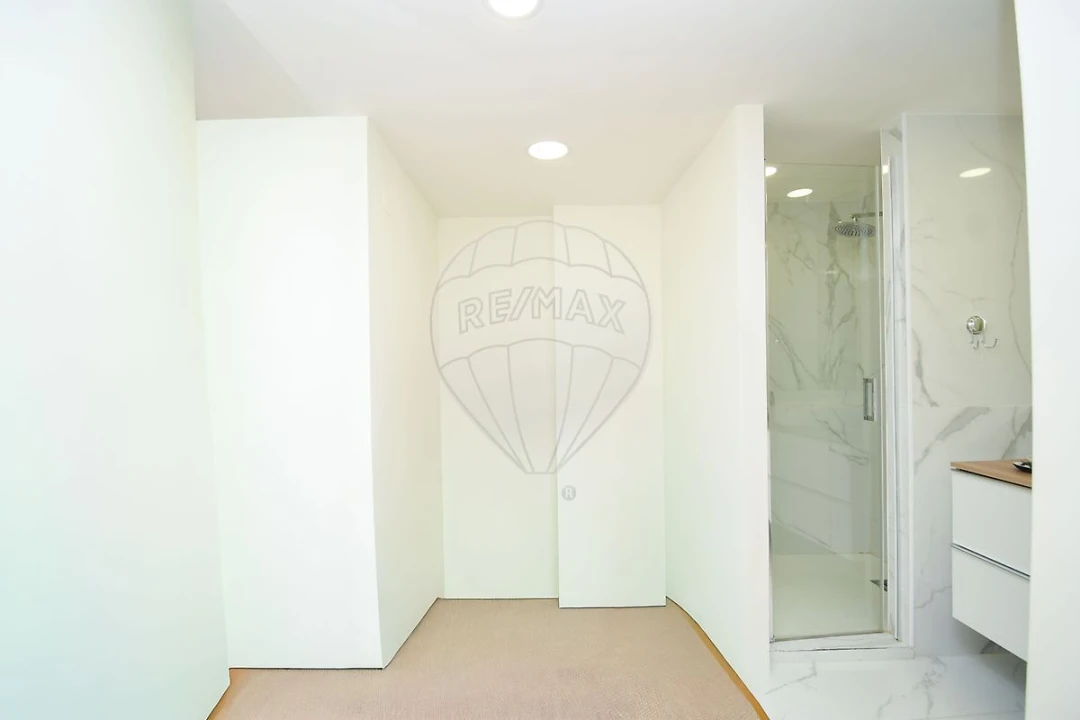 Apartamento T3 para Venda em Santa Maria e São Miguel, São Martinho, São Pedro Penaferrim Foto 23