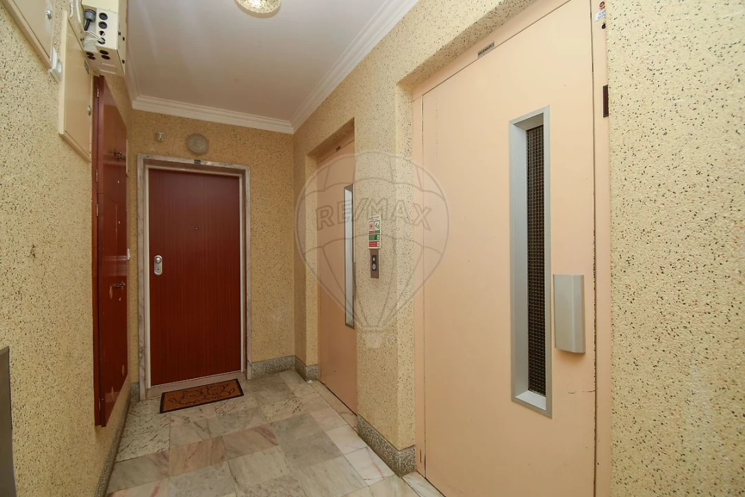 Apartamento T3 para Venda em Santa Maria e São Miguel, São Martinho, São Pedro Penaferrim Foto 28