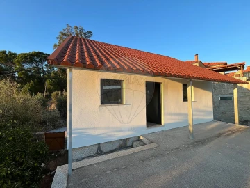 Moradia T3 para Venda em Fornos de Maceira Dão