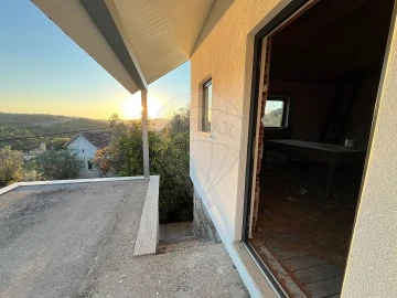 Moradia T3 para Venda em Fornos de Maceira Dão