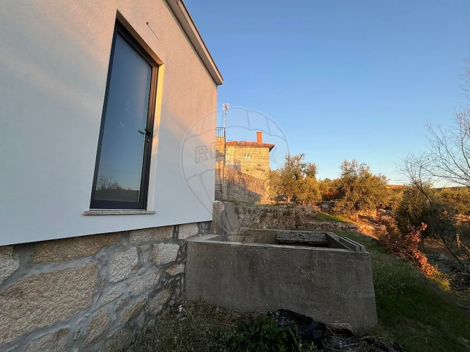 Moradia T3 para Venda em Fornos de Maceira Dão Foto 22