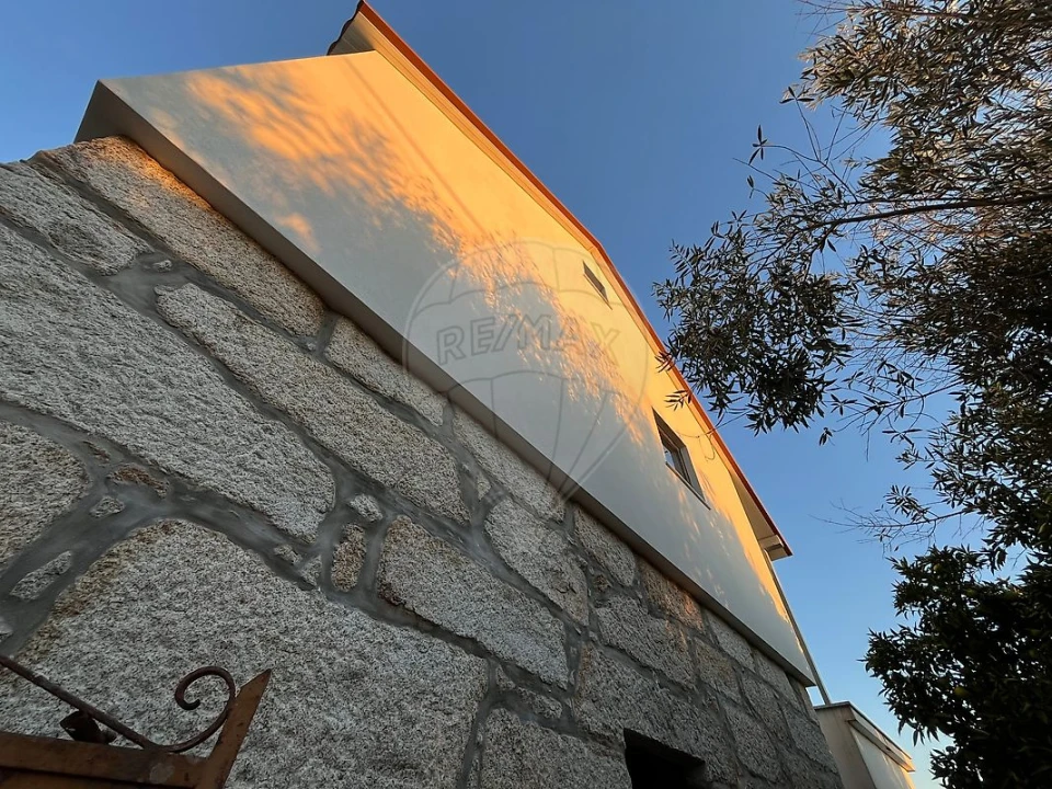 Moradia T3 para Venda em Fornos de Maceira Dão Foto 12
