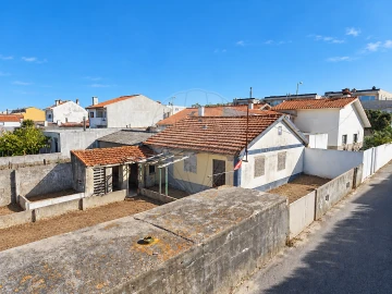 Moradia T2 para Venda em Perafita, Lavra e Santa Cruz do Bispo