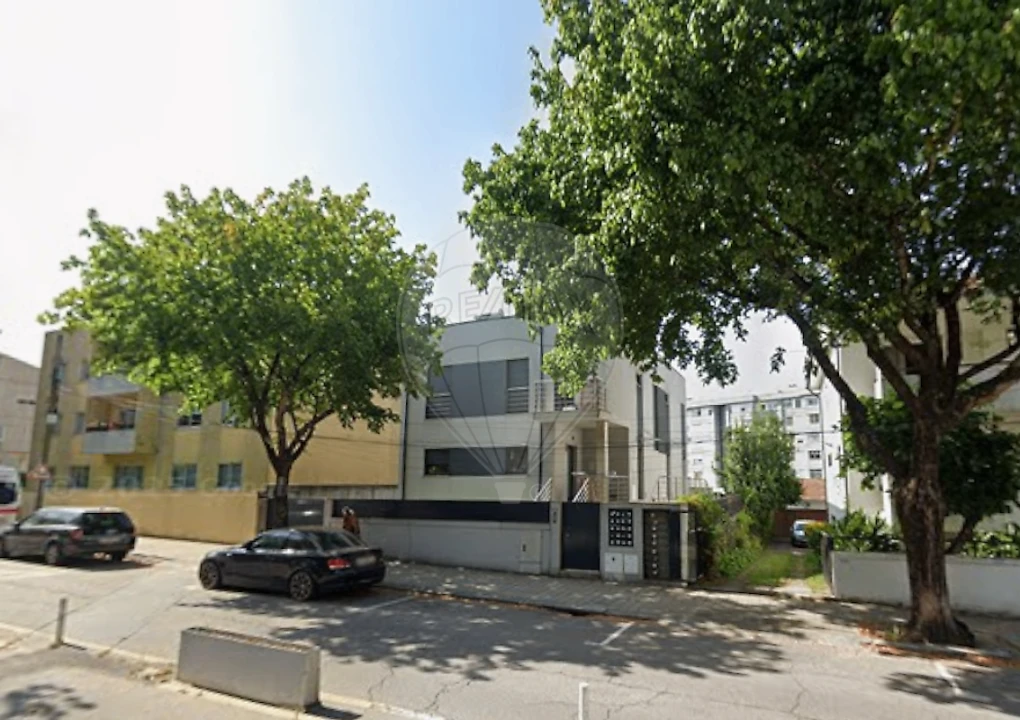 Apartamento T1 para Venda em Paranhos Foto 2