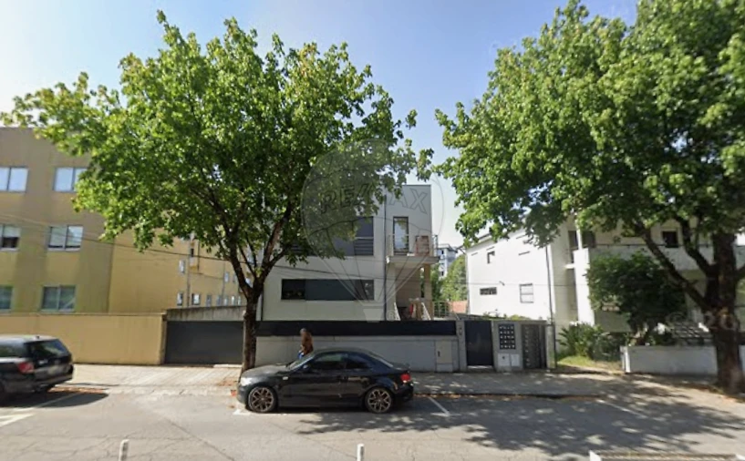 Apartamento T1 para Venda em Paranhos Foto 3