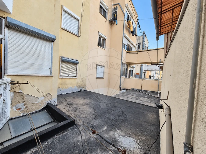 Apartamento T2 para Venda em Póvoa de Santa Iria e Forte da Casa Foto 22