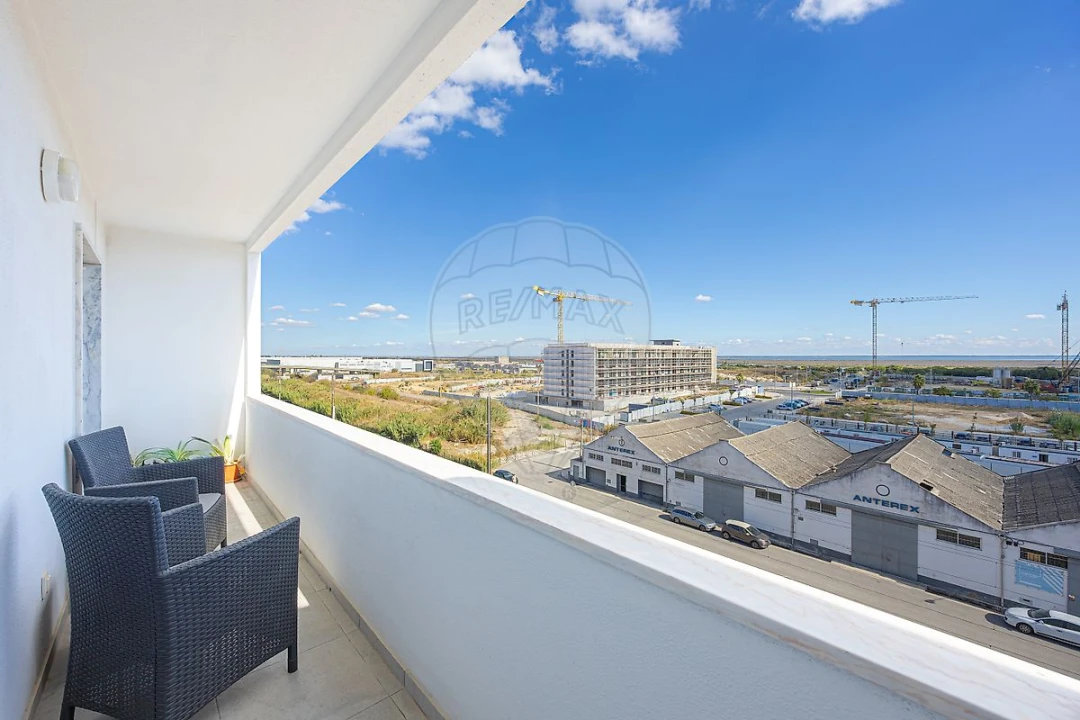 Apartamento T2 para Venda em Póvoa de Santa Iria e Forte da Casa Foto 12