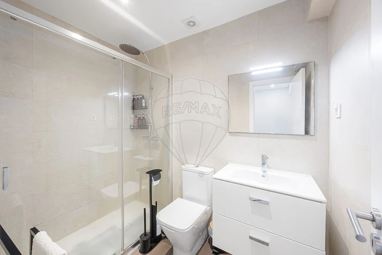 Apartamento T2 para Venda em Póvoa de Santa Iria e Forte da Casa Foto 9