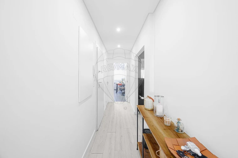 Apartamento T2 para Venda em Póvoa de Santa Iria e Forte da Casa Foto 6