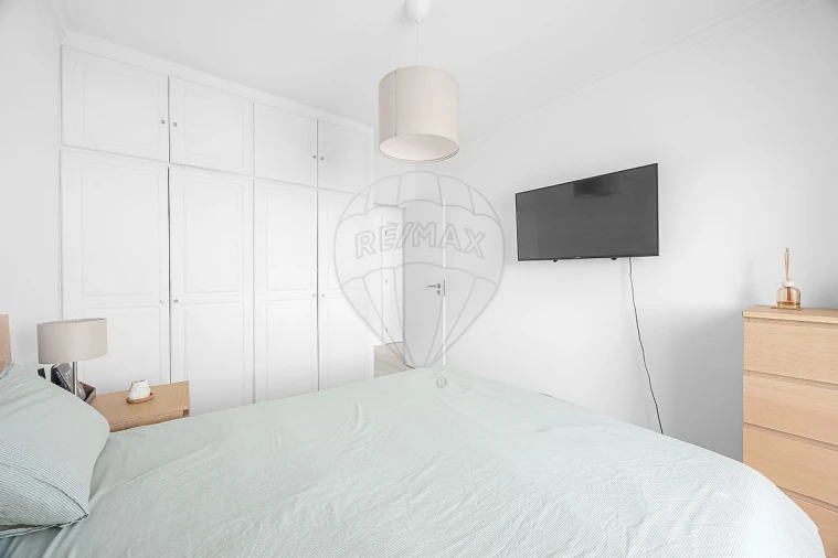 Apartamento T2 para Venda em Póvoa de Santa Iria e Forte da Casa Foto 7
