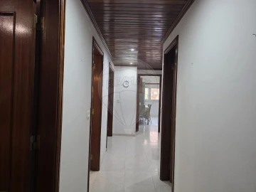 Apartamento T2 para Arrendamento em Póvoa de Santa Iria e Forte da Casa