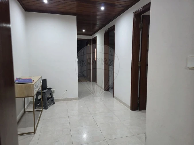 Apartamento T2 para Arrendamento em Póvoa de Santa Iria e Forte da Casa Foto 16