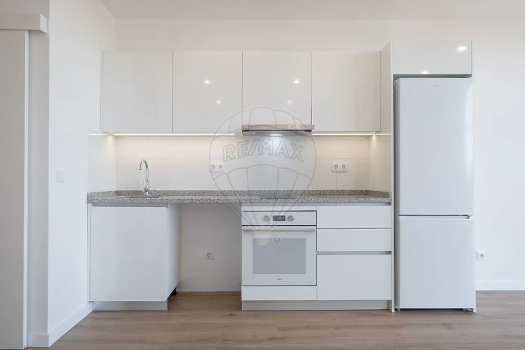 Apartamento T0 para Venda em Mafamude e Vilar do Paraíso Foto 14