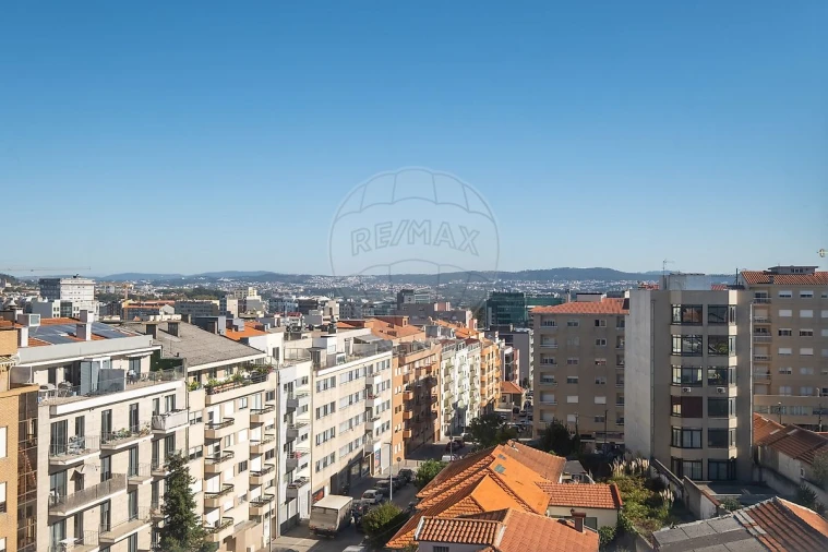 Apartamento T0 para Venda em Mafamude e Vilar do Paraíso Foto 2