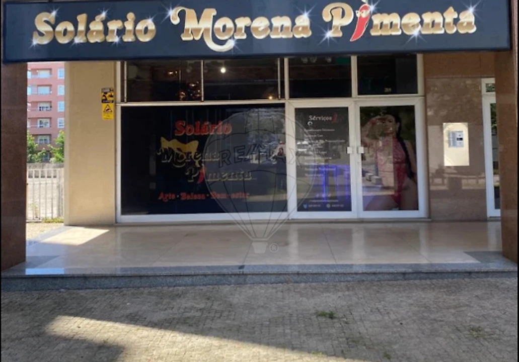 Negócio para Venda em Cidade da Maia Foto 1