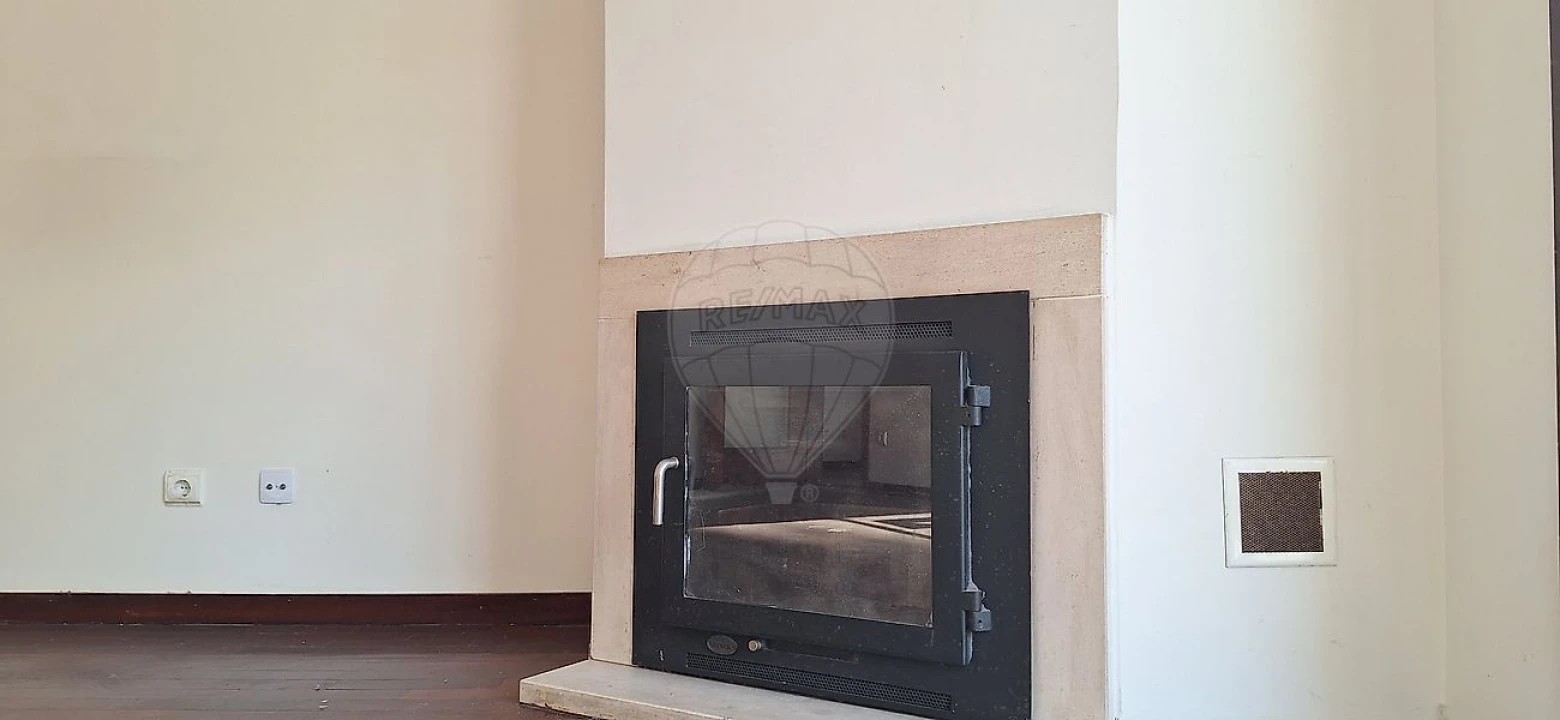 Apartamento T2 para Venda em Valongo Foto 3