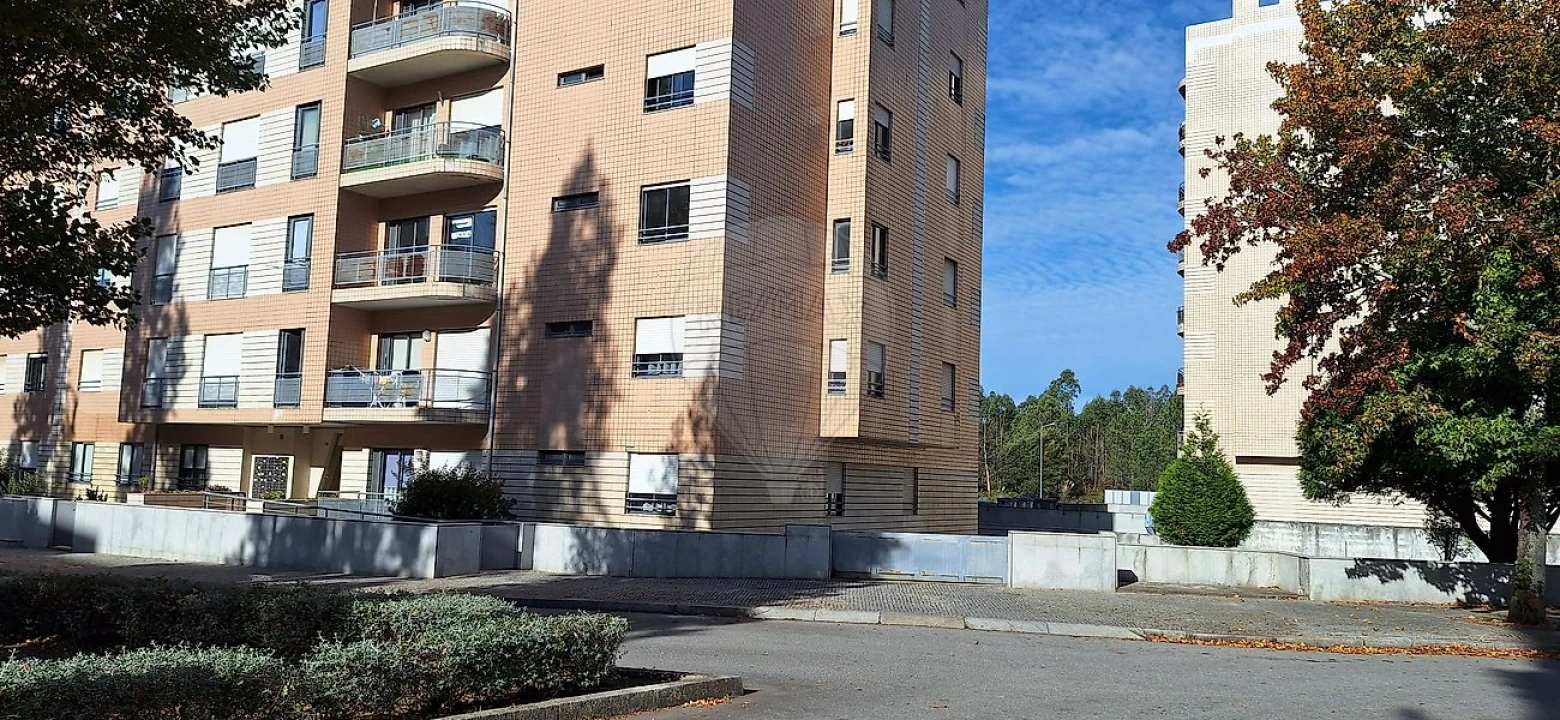 Apartamento T2 para Venda em Valongo Foto 1