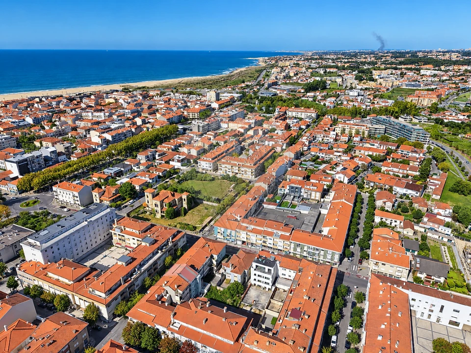 Apartamento T3 para Venda em Espinho Foto 10