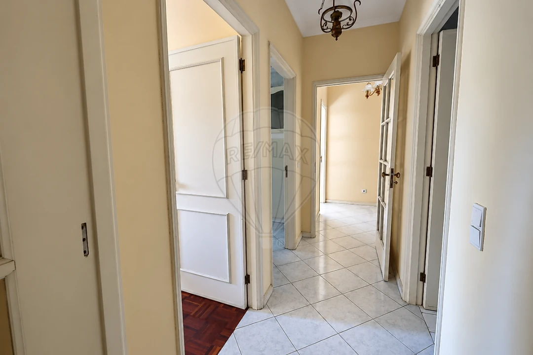 Apartamento T3 para Venda em Espinho Foto 27