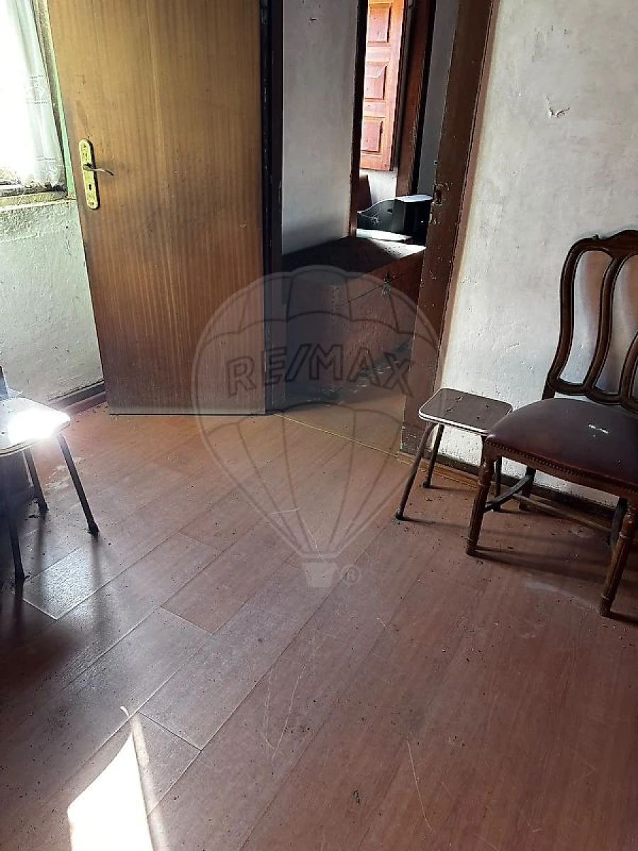 Moradia T3 para Venda em Zambujal Foto 10