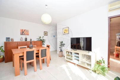Apartamento T2 para Venda em Rio de Mouro