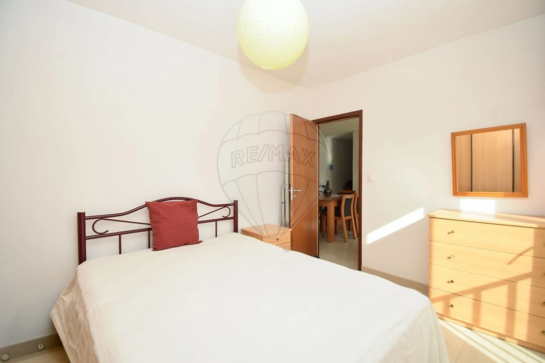 Apartamento T2 para Venda em Rio de Mouro Foto 1